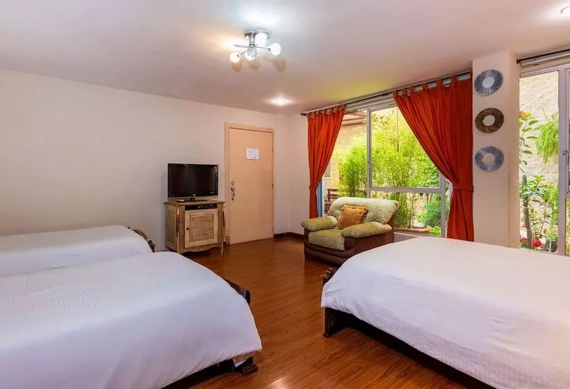 Standard-invahuone, Boutique Los Balcones