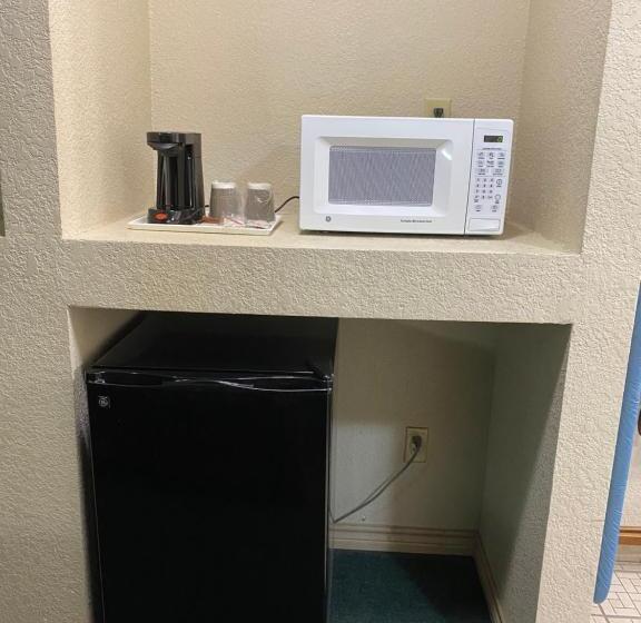 جناح ديلوكس سرير كينج, Country Hill Inn & Suite Eagle Pass