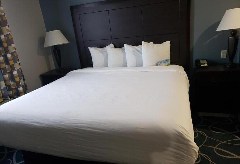 Стандартный Номер Кровать Кинг, Days Inn & Suites By Wyndham Cleburne Tx