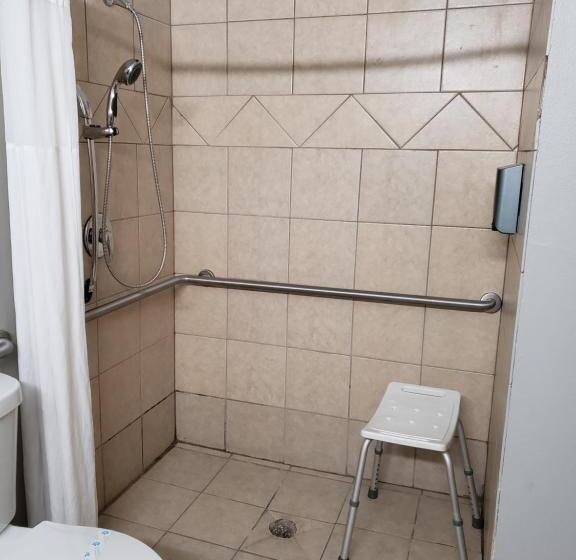 Стандартный Номер Кровать Кинг, Days Inn & Suites By Wyndham Cleburne Tx
