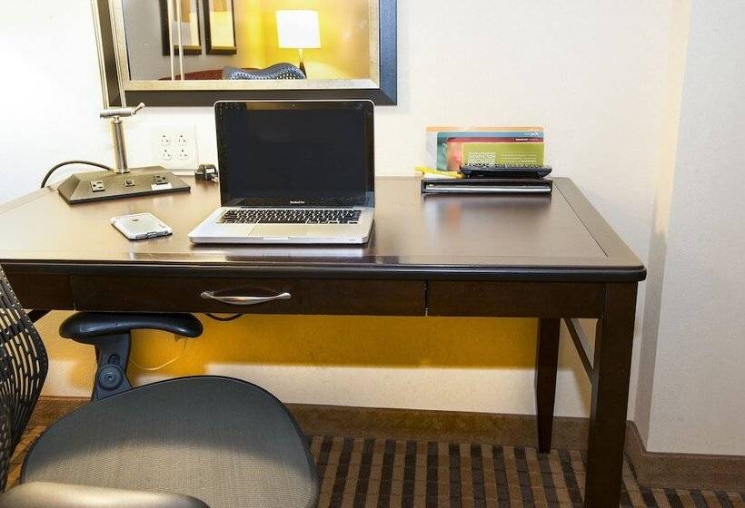 סוויטת ג'וניור, Hilton Garden Inn Columbia Northeast