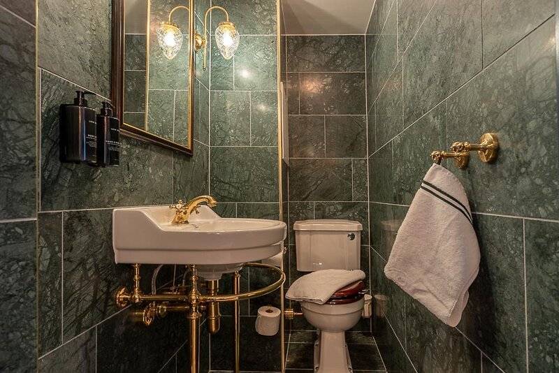 Номер Стандарт, Pigalle