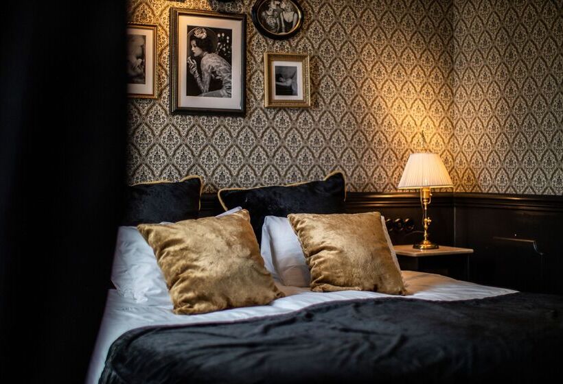 Номер Стандарт, Pigalle