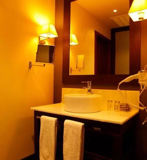 スイート, Spa Martín El Humano