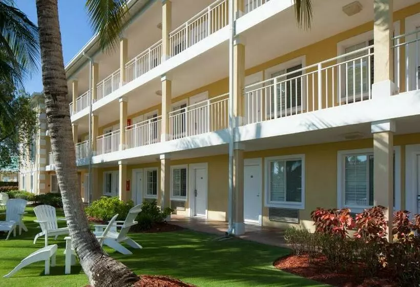 استودیوی استاندارد, Sunshine Suites Resort