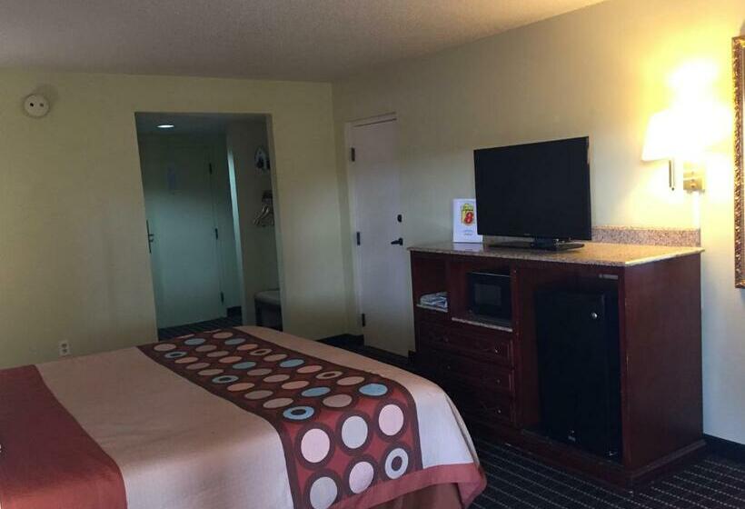 غرفة قياسية سرير كينج, Super 8 By Wyndham Dandridge