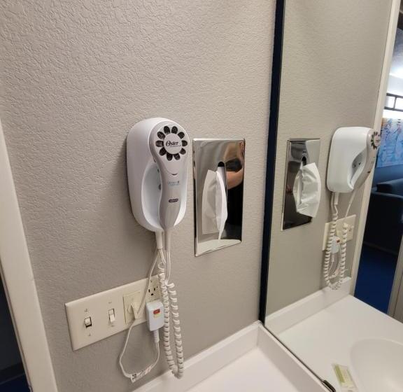 标准间, Microtel Inn & Suites By Wyndham Bluffs