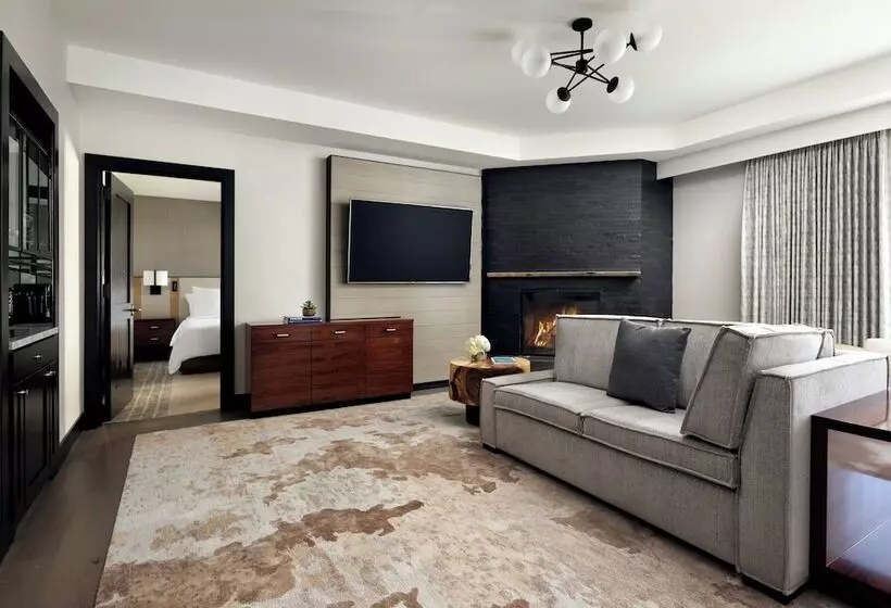 سوئیت با تخت بزرگ, Four Seasons Resort Vail