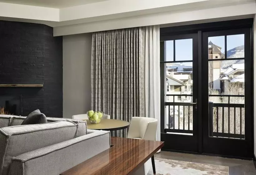 سوئیت برای معلولان, Four Seasons Resort Vail