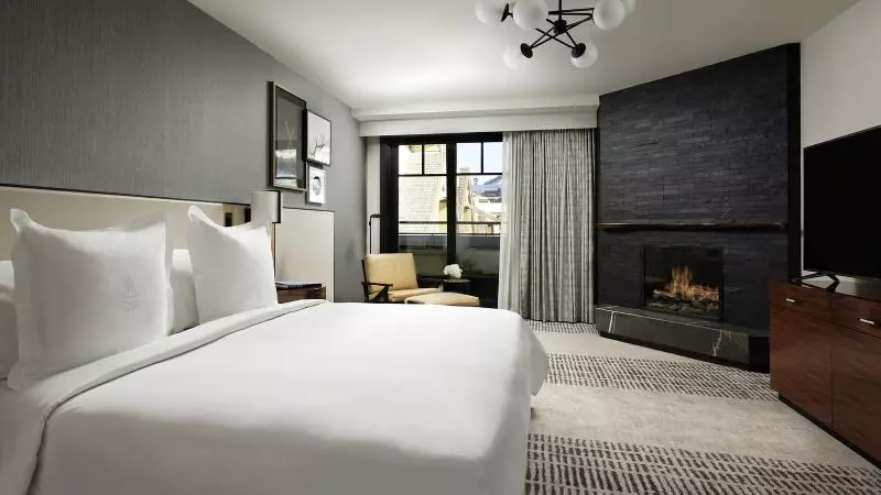 اتاق استاندارد با تخت بزرگ, Four Seasons Resort Vail