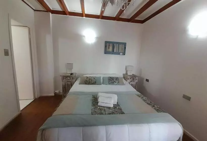 Economy Room
