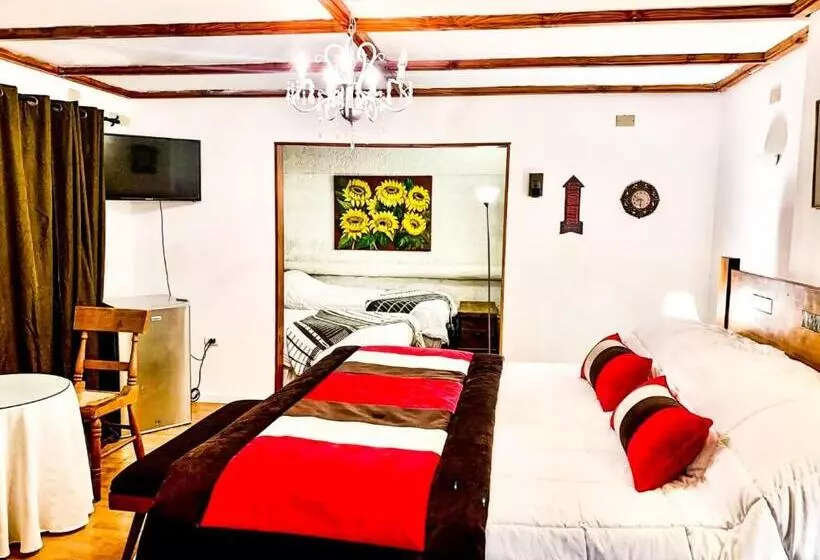 Deluxe Suite King Bed