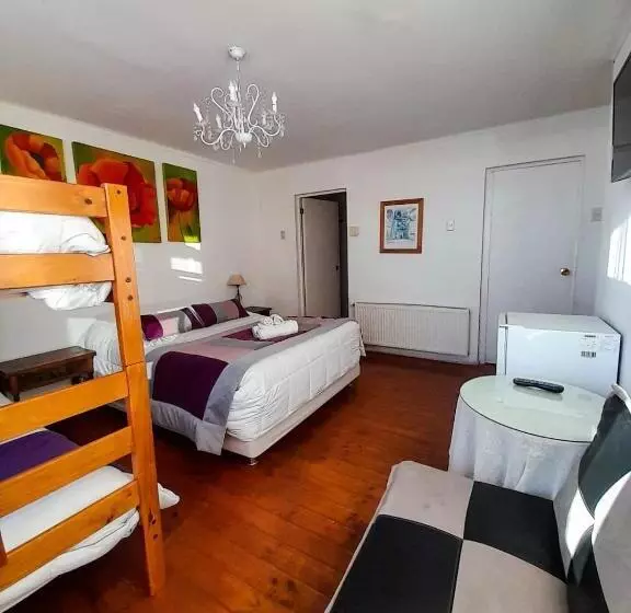 Deluxe Family Room