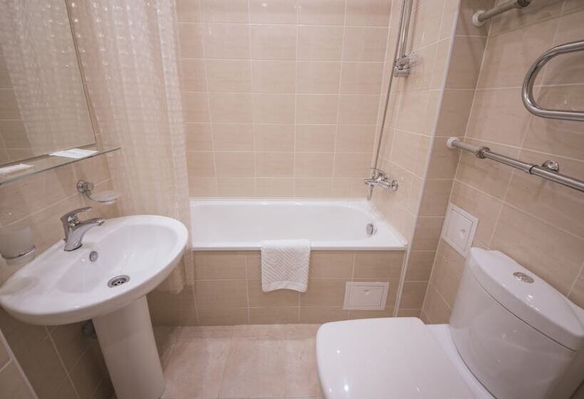 Quarto Estandar Individual, Bristol