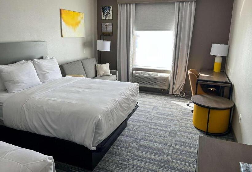 סוויטה מותאמת לאדם עם מוגבלויות, Comfort Inn & Suites
