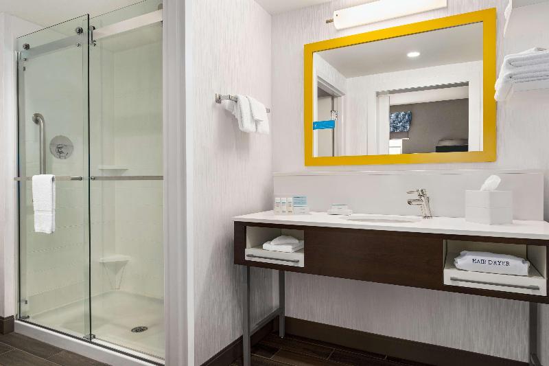 适合残疾人士使用的套间, Comfort Suites Hummelstown Hershey