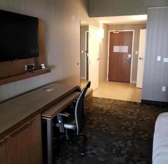 带大床的豪华间, Courtyard By Marriott Livermore