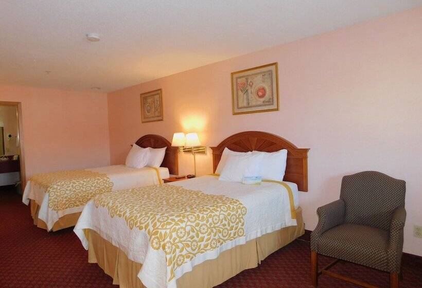 Номер Стандарт 2 Двуспальные Кровати, Days Inn By Wyndham Huntington
