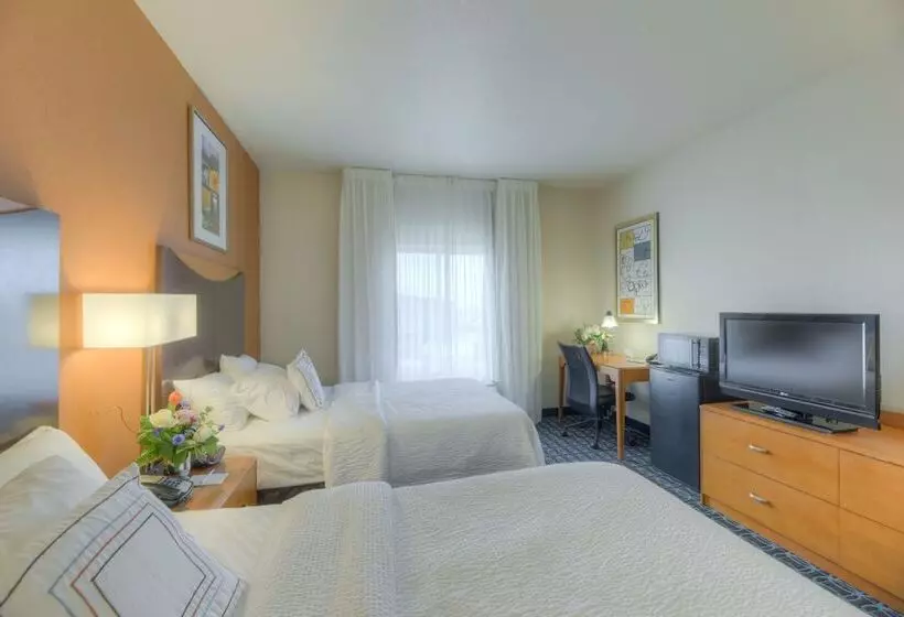 ２ダブルベッドのスタンダードルーム, Fairfield Inn And Suites By Marriott Laramie