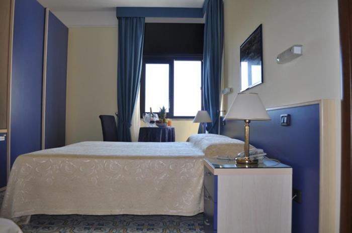 اتاق استاندارد با بالکن, Grand Hotel La Playa
