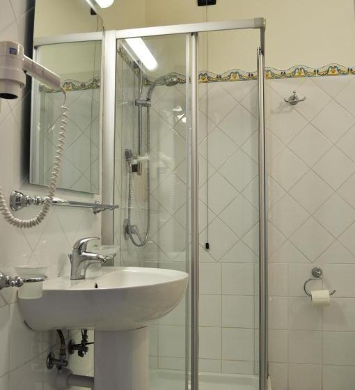 Семейный Номер, Grand Hotel La Playa