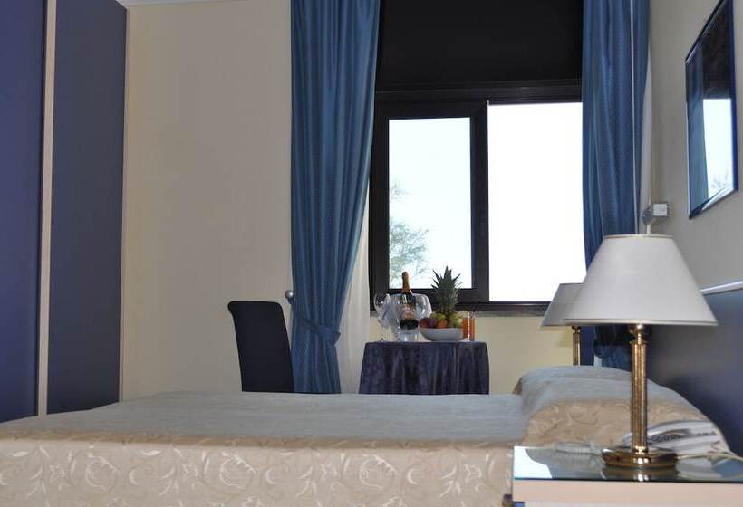 Номер Стандарт Вид на Море, Grand Hotel La Playa