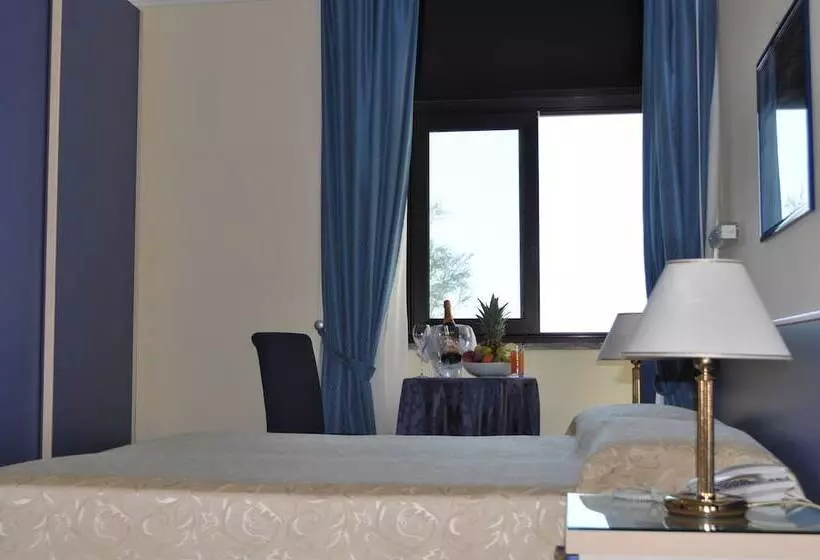اتاق استاندارد با چشمانداز دریا, Grand Hotel La Playa