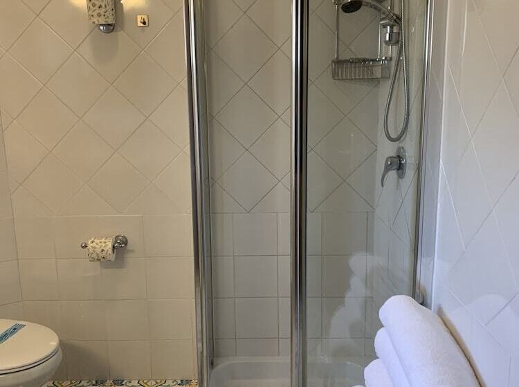 Четырехместный Номер Стандарт, Grand Hotel La Playa