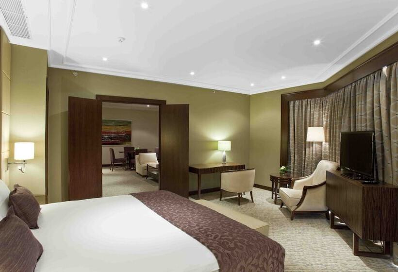 جناح, Kharkiv Palace