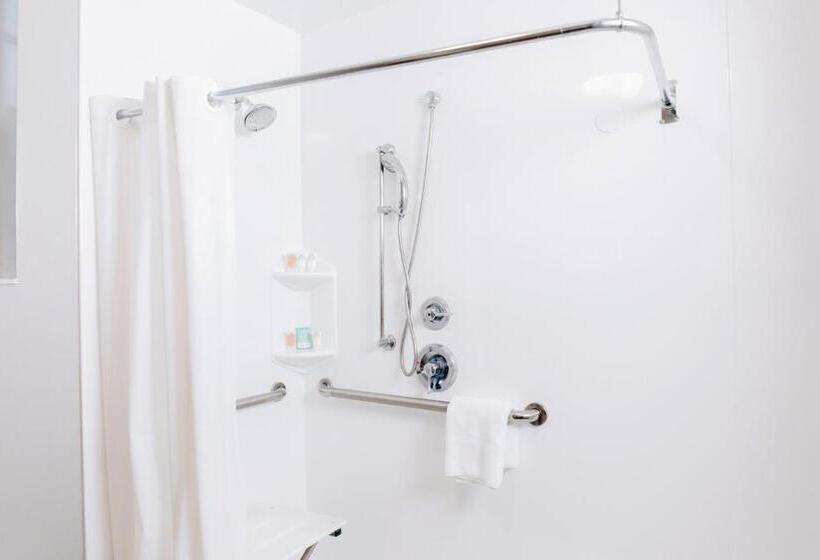 장애인을 위한 스위트, Ocean Reef Suites