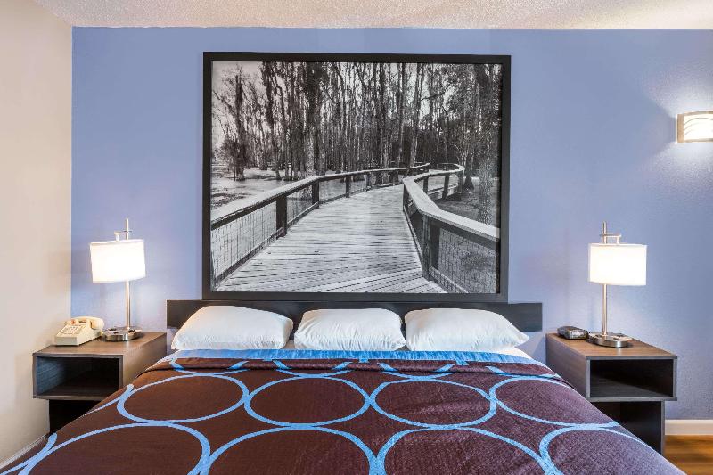 キングサイズベッドのスタンダードルーム, Super 8 By Wyndham Hardeeville