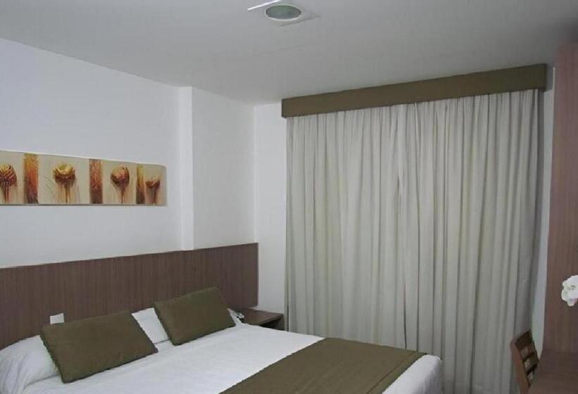 דירת חדר סופריור, Villa Park