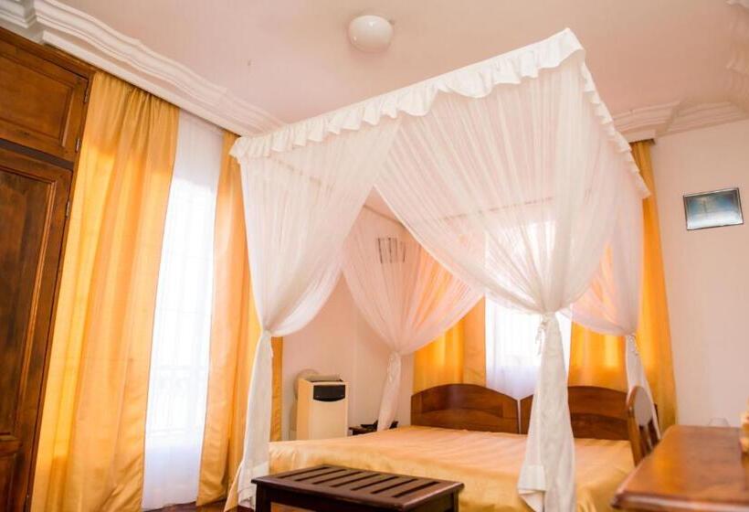 اتاق استاندارد, Ivotel