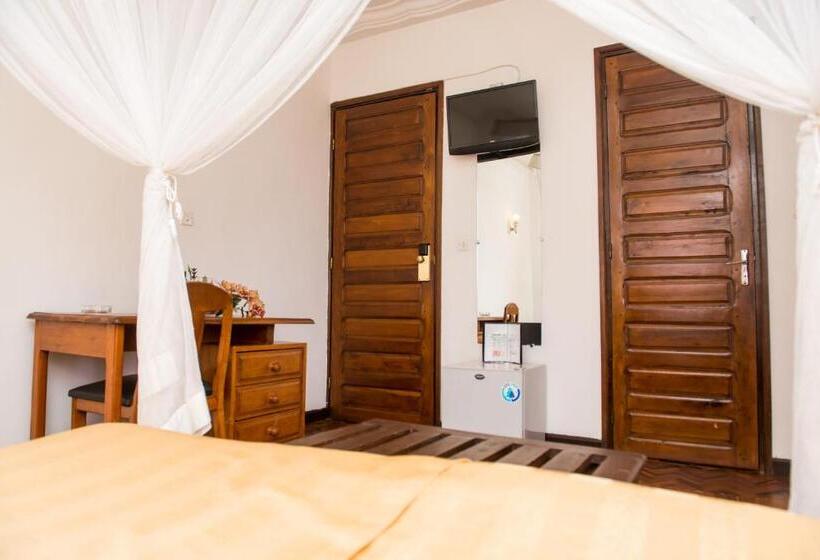 اتاق استاندارد, Ivotel