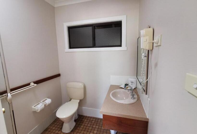 家庭间, Karri Forest Motel