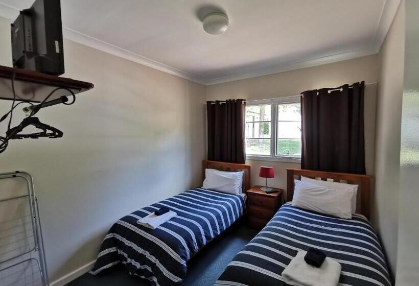 家庭间, Karri Forest Motel