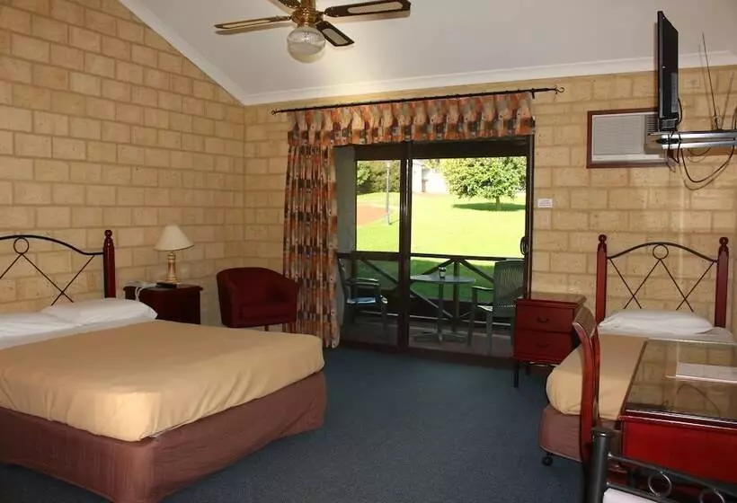 エクゼクティブルーム, Karri Forest Motel