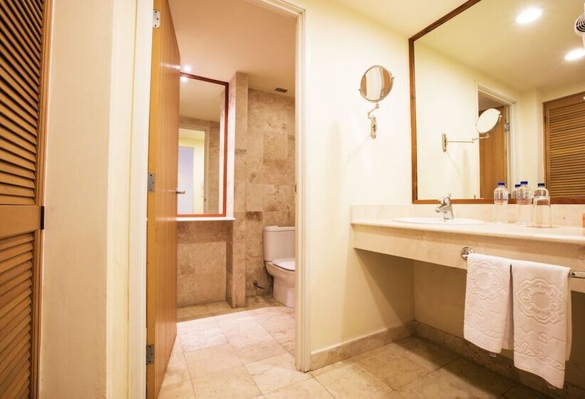 غرفة قياسية مطلّة علي الحديقة, Krystal Grand Puerto Vallarta