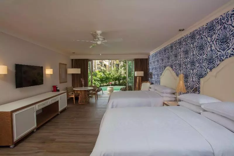 سوئیت جونیور با چشم‌انداز باغ, Krystal Grand® Puerto Vallarta