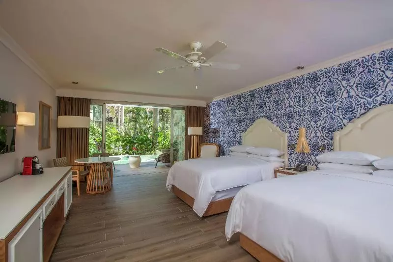 سوئیت جونیور با چشم‌انداز باغ, Krystal Grand® Puerto Vallarta