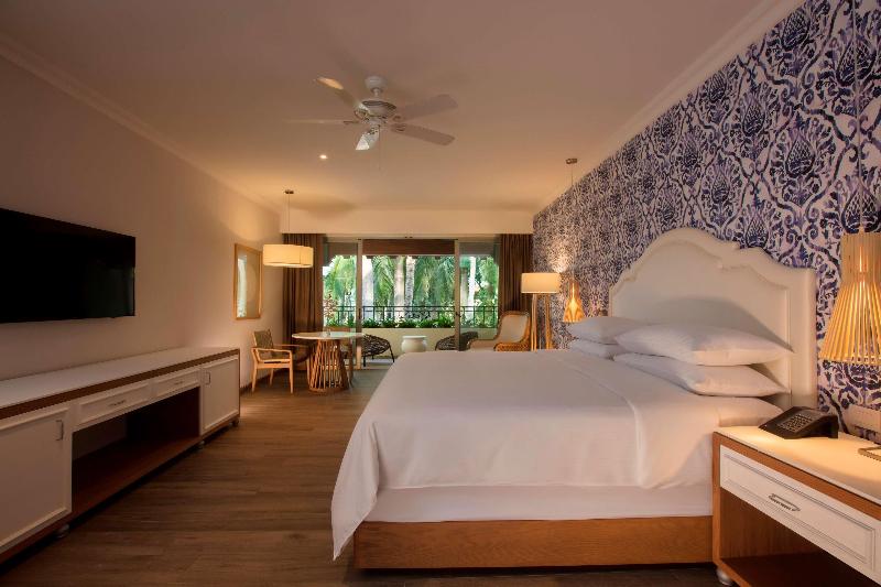 جناح جونيور, Krystal Grand Puerto Vallarta