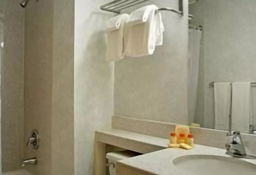 Standard-huone 2 Parivuodetta, Days Inn By Wyndham Ridgefield
