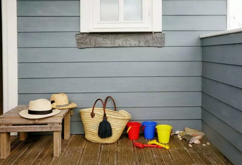 オーシャンビュースーペリアールーム, Driftwood