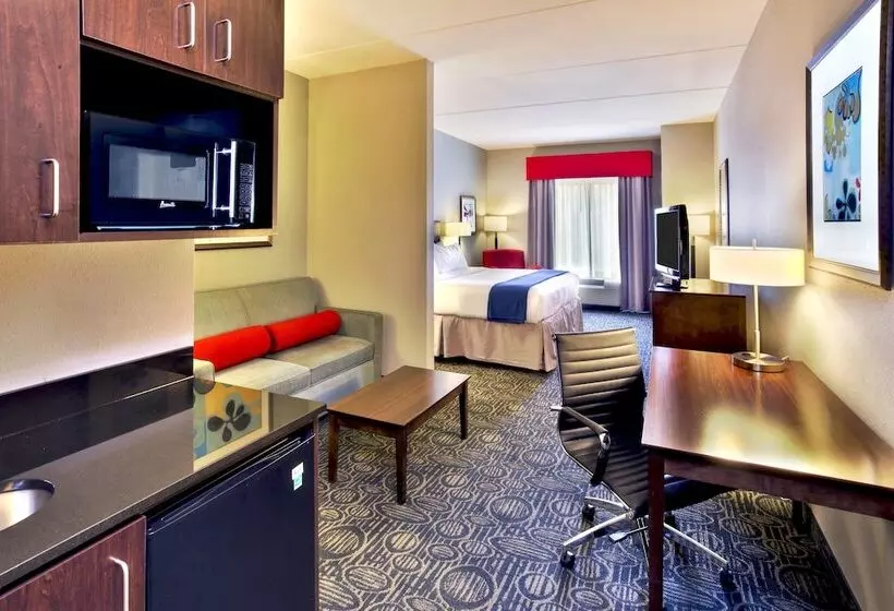 スイート, Holiday Inn Express & Suites Oak Ridge, An Ihg