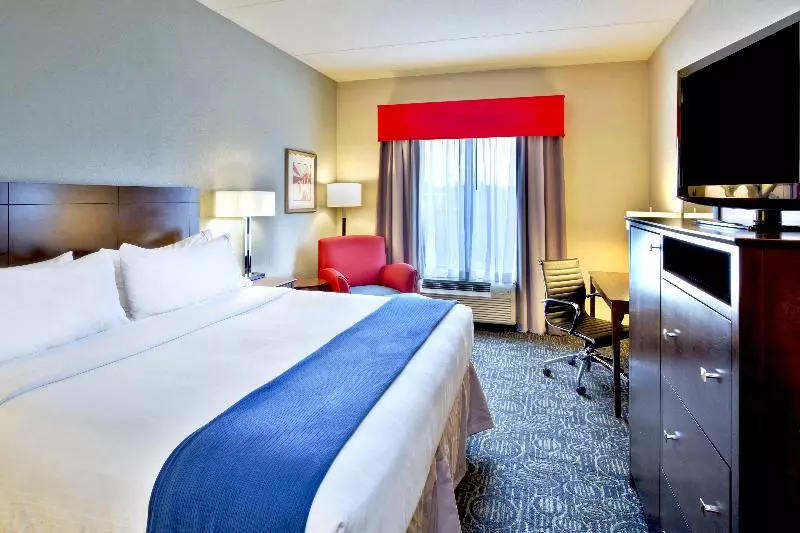 身障者適用スイートルーム, Holiday Inn Express & Suites Oak Ridge, An Ihg