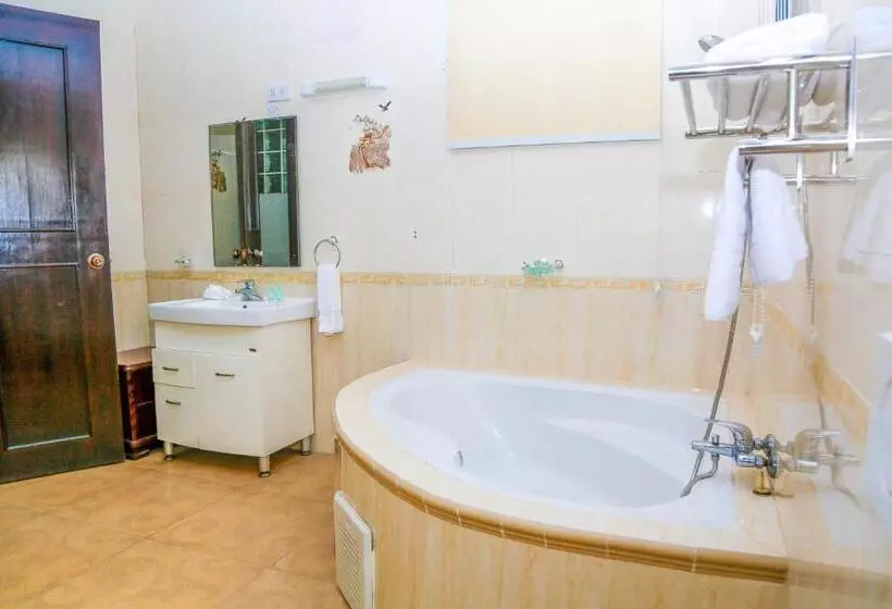 اتاق اجرایی, Midindi