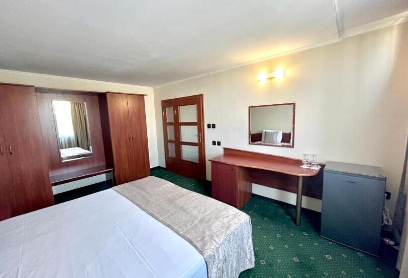 דירת חדר, Orbita