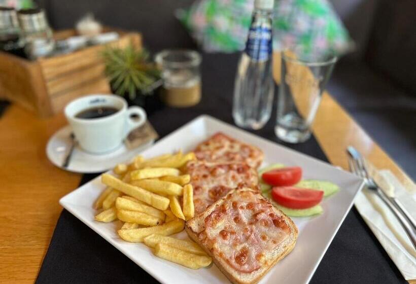 דירת חדר, Orbita