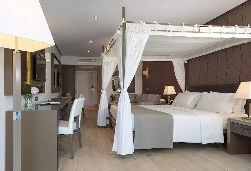 庭の見えるジュニアスイート, Princess Andriana Resort & Spa  Ultra Allinclusive