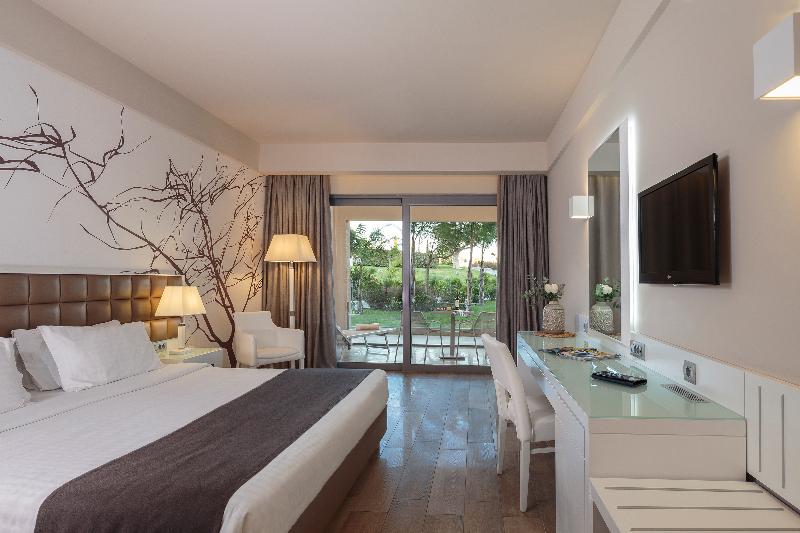 Номер Deluxe Вид на Сад, Princess Andriana Resort & Spa  Ultra Allinclusive